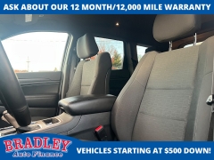 Used 2017  Jeep Grand Cherokee 4d SUV 4WD Laredo at Bradley Auto Finance near Hudson, NH