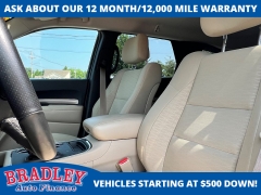 Used 2018  Dodge Durango 4d SUV AWD SXT at Bradley Auto Finance near Hudson&comma; NH