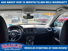 Used 2018  Jeep Compass 4d SUV 4WD Latitude Altitude at Bradley Auto Finance near Hudson&comma; NH
