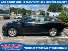 Used 2017  Chevrolet Cruze 4d Sedan LT Auto at Bradley Auto Finance near Hudson&comma; NH
