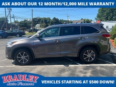 Used 2017 Toyota Highlander V6 AWD (Natl) at Bradley Auto Finance near Hudson, NH