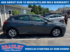 Used 2017 Chevrolet Cruze 4d Hatchback LT Auto at Bradley Auto Finance near Hudson, NH
