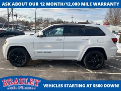 Used 2015  Jeep Grand Cherokee 4d SUV 4WD Laredo Altitude at Bradley Auto Finance near Hudson&comma; NH