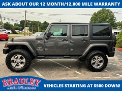 Used 2017  Jeep Wrangler Unlimited 4d Convertible Sahara at Bradley Auto Finance near Hudson&comma; NH