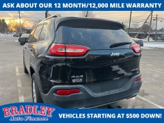 Used 2015  Jeep Cherokee 4d SUV 4WD Limited V6 at Bradley Auto Finance near Hudson&comma; NH