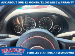Used 2018  Jeep Wrangler JK Unlimited 4d SUV 4WD Sport at Bradley Auto Finance near Hudson&comma; NH