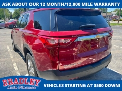 Used 2021  Chevrolet Traverse AWD 4dr LT Cloth w&sol;1LT at Bradley Auto Finance near Hudson&comma; NH