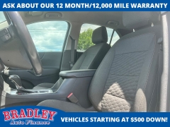 Used 2021  Chevrolet Equinox AWD 4dr LT w&sol;1LT at Bradley Auto Finance near Hudson&comma; NH