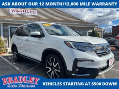  2022 Honda Pilot Touring 7-Passenger AWD at Bradley Auto Finance near Hudson, NH