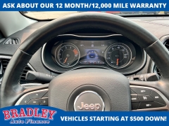 Used 2019  Jeep Cherokee 4d SUV 4WD Limited 3&period;2L at Bradley Auto Finance near Hudson&comma; NH