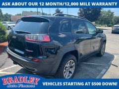 Used 2021 Jeep Cherokee Trailhawk 4x4 at Bradley Auto Finance near Hudson, NH