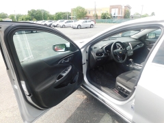 Used 2021 Chevrolet Malibu 4dr Sdn LT at Cities Auto Sales near Crystal, MN