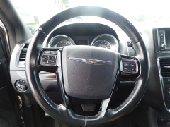 Used 2015 Chrysler Town & Country 4d Wagon S at Cities Auto Sales near Crystal, MN