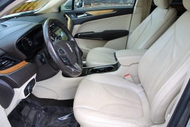 Used 2016  Lincoln MKC 4d SUV AWD Select at Warner Motors near East Orange, NJ