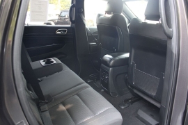 Used 2019  Jeep Grand Cherokee 4d SUV 4WD Laredo E at Warner Motors near East Orange&comma; NJ