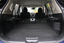 Used 2019  Nissan Rogue 4d SUV AWD SV at Warner Motors near East Orange&comma; NJ