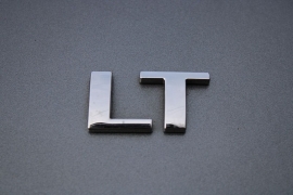 Used 2018  Chevrolet Traverse 4d SUV FWD LT Cloth w&sol;1LT at Warner Motors near East Orange&comma; NJ