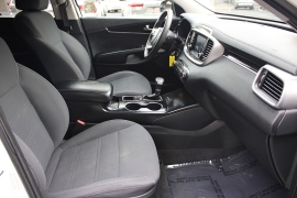 Used 2020  Kia Sorento 4d SUV FWD L at Warner Motors near East Orange&comma; NJ