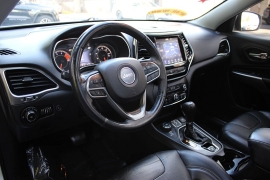 Used 2019  Jeep Cherokee 4d SUV 4WD Limited 3&period;2L at Warner Motors near East Orange&comma; NJ