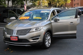 Used 2016  Lincoln MKC 4d SUV AWD Select at Warner Motors near East Orange, NJ