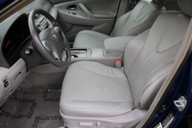 Used 2010  Toyota Camry 4d Sedan Auto at Warner Motors near East Orange&comma; NJ