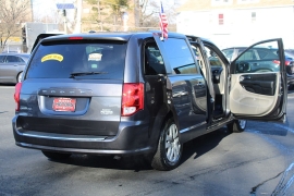 Used 2018  Dodge Grand Caravan 4d Wagon SE at Warner Motors near East Orange&comma; NJ