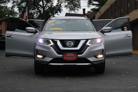 Used 2017  Nissan Rogue 4d SUV AWD SL at Warner Motors near East Orange&comma; NJ