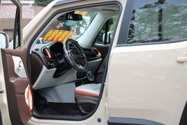 Used 2016 Jeep Renegade 4d SUV 4WD Limited at Warner Motors near East Orange, NJ