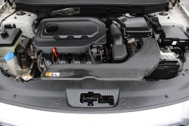 Used 2015  Hyundai Sonata 4d Sedan SE at Warner Motors near East Orange&comma; NJ