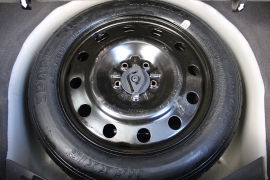 Used 2013  Ford Explorer 4d SUV 4WD XLT at Warner Motors near East Orange, NJ