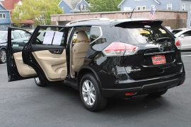 Used 2016 Nissan Rogue 4d SUV AWD SV at Warner Motors near East Orange, NJ