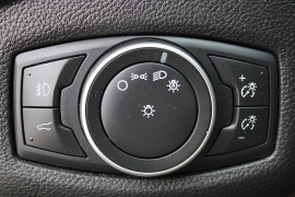 Used 2018  Ford Escape 4d SUV 4WD SE w&sol;SYNC3 at Warner Motors near East Orange&comma; NJ