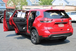 Used 2017  Nissan Rogue 4d SUV AWD SL at Warner Motors near East Orange&comma; NJ