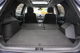 Used 2018  Chevrolet Equinox 4d SUV FWD LT w&sol;1LT at Warner Motors near East Orange&comma; NJ