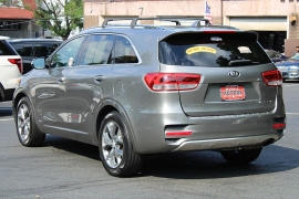 Used 2016  Kia Sorento 4d SUV AWD SX at Warner Motors near East Orange&comma; NJ