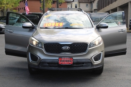 Used 2017  Kia Sorento 4d SUV FWD LX at Warner Motors near East Orange&comma; NJ