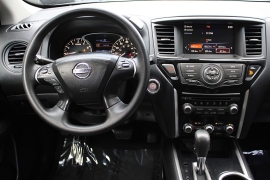 Used 2019  Nissan Pathfinder 4d SUV 4WD S at Warner Motors near East Orange&comma; NJ