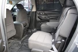 Used 2018  Chevrolet Traverse 4d SUV FWD LT Cloth w&sol;1LT at Warner Motors near East Orange&comma; NJ