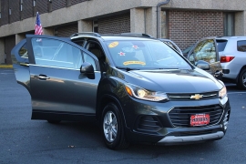 Used 2018  Chevrolet Trax 4d SUV FWD LT at Warner Motors near East Orange&comma; NJ