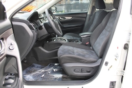 Used 2015  Nissan Rogue 4d SUV AWD SV at Warner Motors near East Orange&comma; NJ