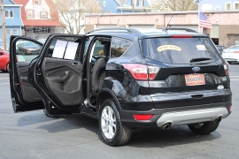 Used 2018  Ford Escape 4d SUV 4WD SE w&sol;SYNC3 at Warner Motors near East Orange&comma; NJ