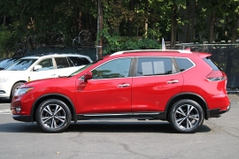 Used 2017  Nissan Rogue 4d SUV AWD SL at Warner Motors near East Orange&comma; NJ