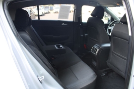 Used 2020  Kia Sportage 4d SUV AWD LX at Warner Motors near East Orange&comma; NJ