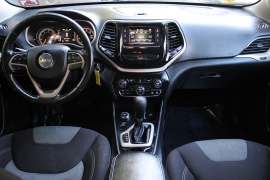 Used 2016  Jeep Cherokee 4d SUV 4WD Sport at Warner Motors near East Orange&comma; NJ