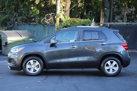 Used 2018  Chevrolet Trax 4d SUV FWD LT at Warner Motors near East Orange&comma; NJ