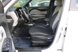 Used 2017  Kia Soul 4d Hatchback Auto at Warner Motors near East Orange&comma; NJ