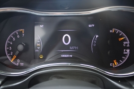 Used 2019  Jeep Grand Cherokee 4d SUV 4WD Laredo E at Warner Motors near East Orange&comma; NJ
