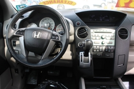 Used 2011  Honda Pilot 4d SUV 4WD EX-L at Warner Motors near East Orange&comma; NJ