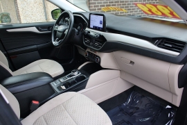 Used 2022  Ford Escape SE FWD at Warner Motors near East Orange&comma; NJ