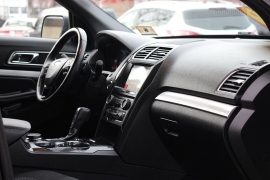 Used 2017 Ford Explorer 4d SUV 4WD XLT at Warner Motors near East Orange, NJ